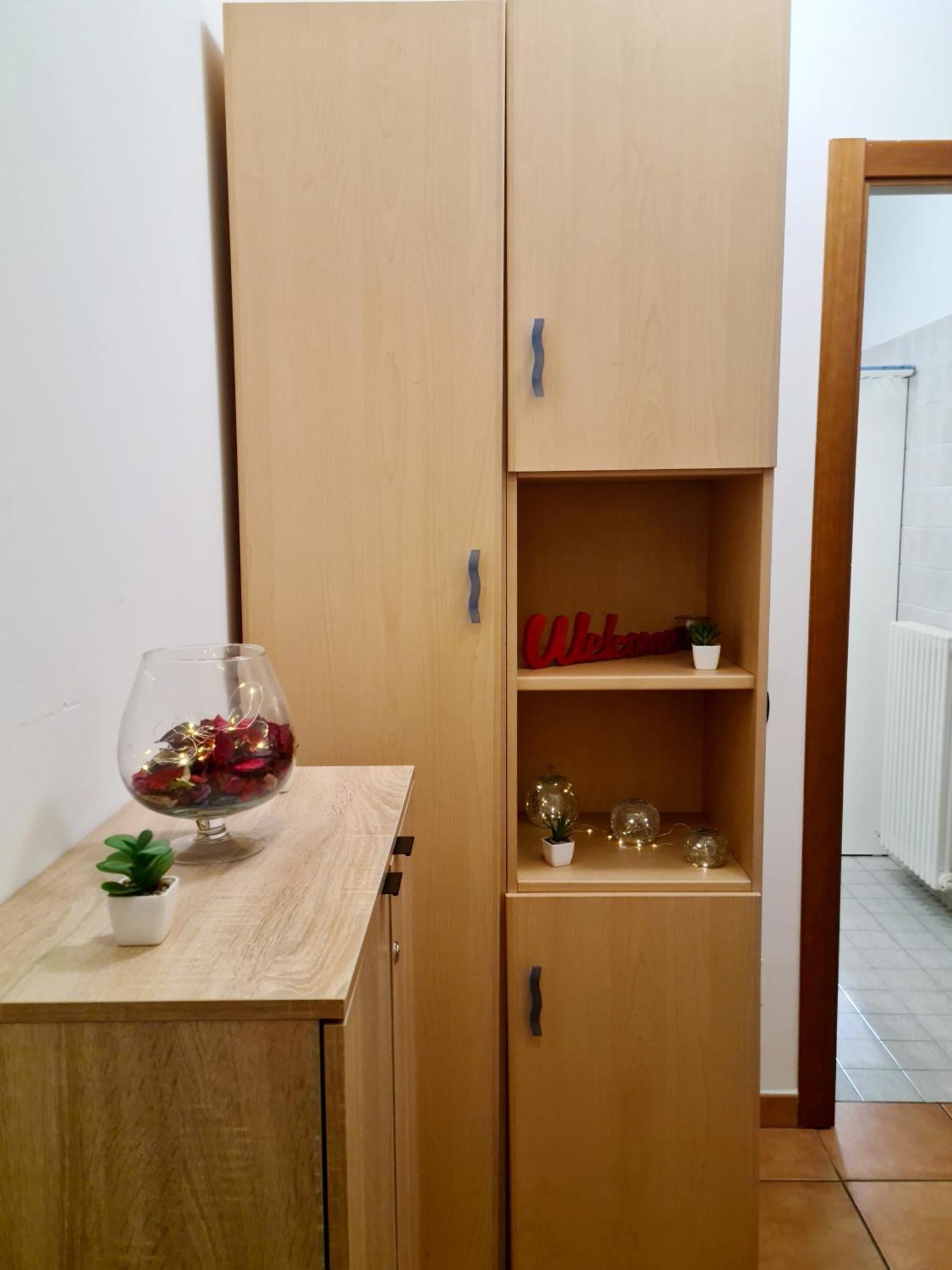 דירות פרוג'ה Ampio E Luminoso Monolocale מראה חיצוני תמונה